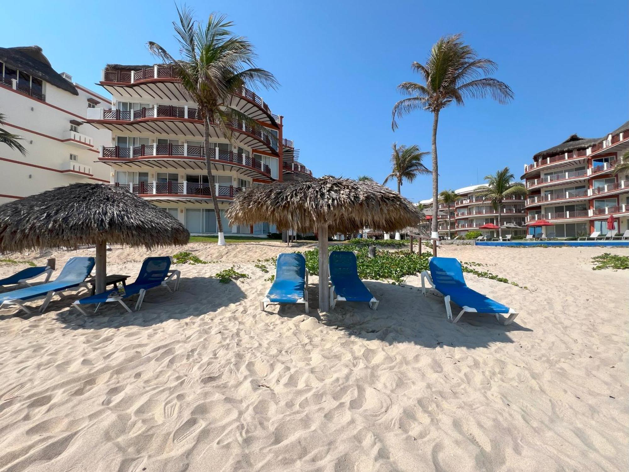 Beachfront In A Peaceful Resort 8Mi From Puerto Escondido Puerto Escondido  Exterior photo
